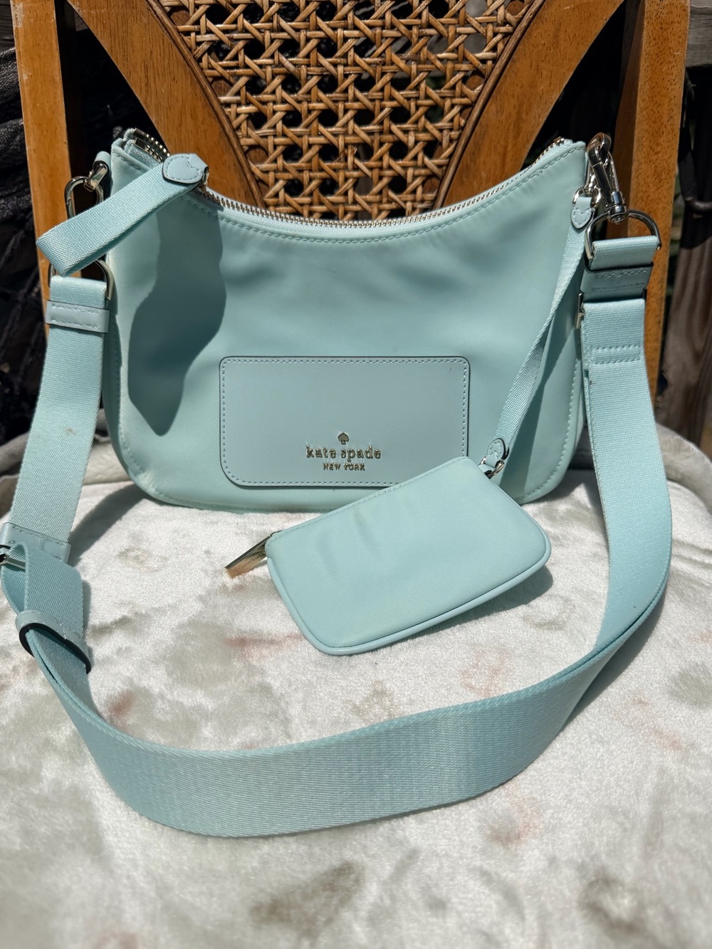 Pre-loved kate spade blue crossbody bag/shoulder bag with coin pouch